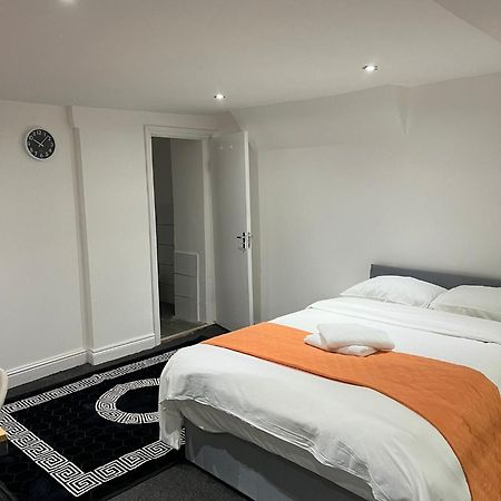 Starlet Manor Park Apartment Londra Exterior foto